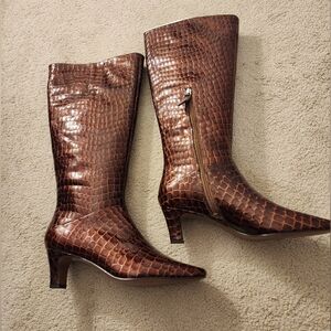 Sarto Brown Crocodile Patten Knee-High Boots Side Zip Wide Calf 9.5 NIB $300